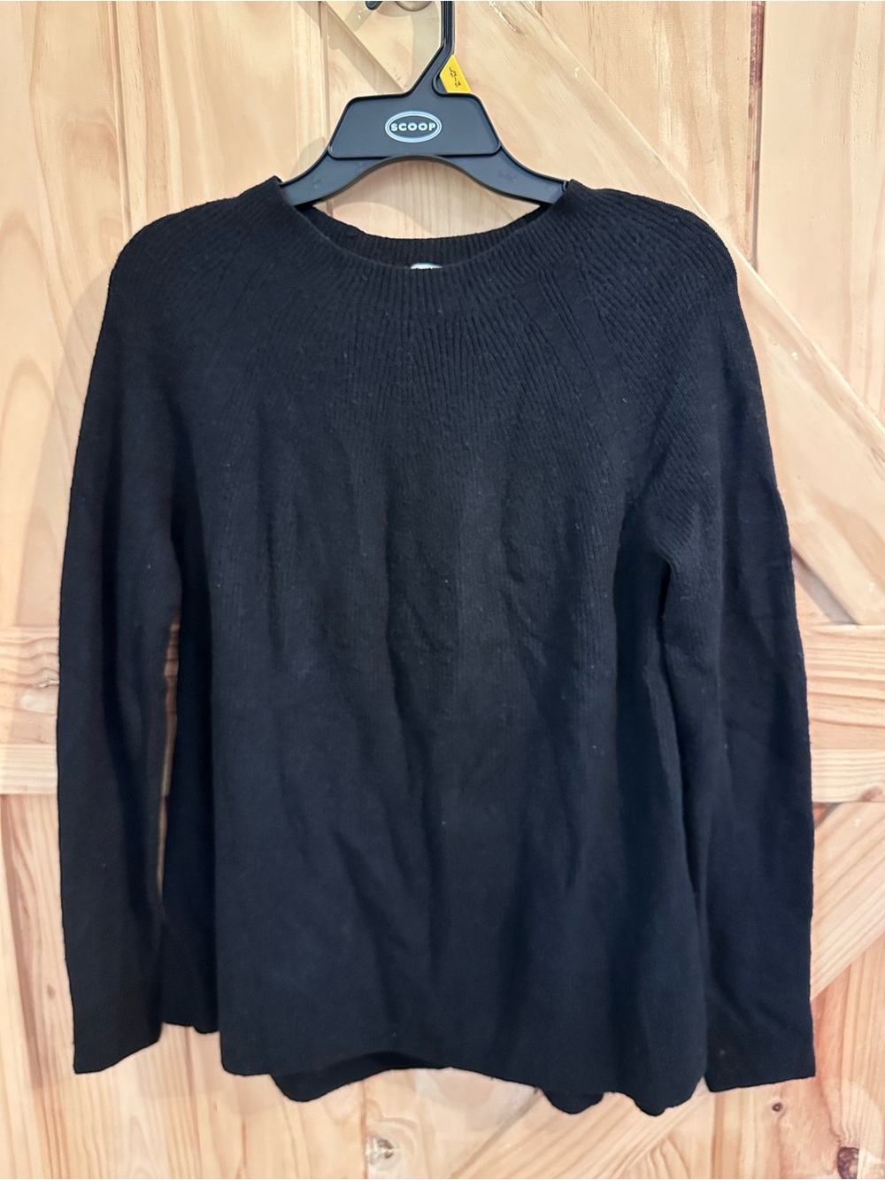 Vince Women’s Black Classic Crewneck 100% Cashmere Sweater